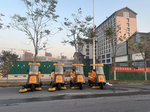 南博G35電動(dòng)高壓沖掃車服務(wù)于蕪湖江北環(huán)衛(wèi)