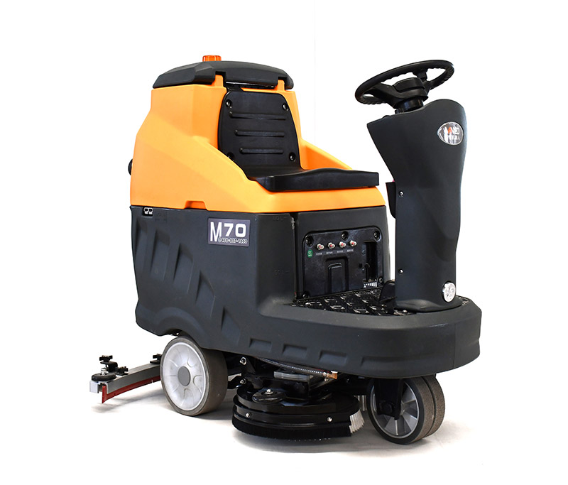M70雙刷駕駛式洗地機(jī)