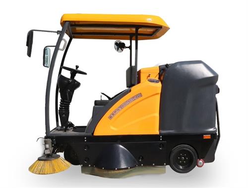 如何選擇駕駛式電動掃地車