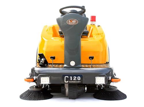 小型掃地車報價多少錢一臺 小型掃地車報價多少錢一臺